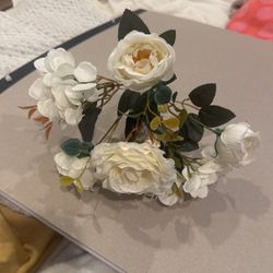 Silk Bouquet Ivory/white/greenery