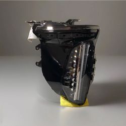 2025 2026 CADILLAC ESCALADE ESV LEFT HEADLIGHT USED OEM COMPLETE (contact info removed)5