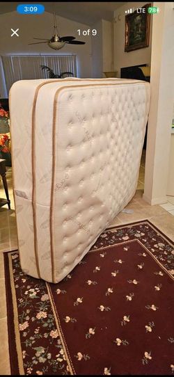 Queen Size Saatva Organic Luxury Mattress