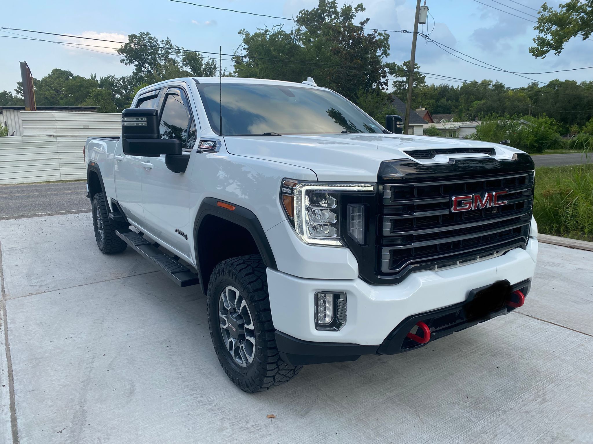 2023 GMC Sierra