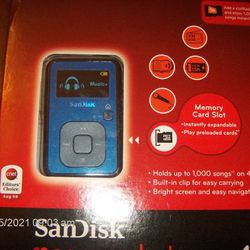 SanDisk Sansa Clip+ 4GB FM/MP3 Player w/microSD slot SDMX18R-004GB-A57 