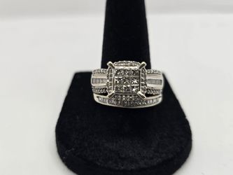10KT Diamond Wedding Set