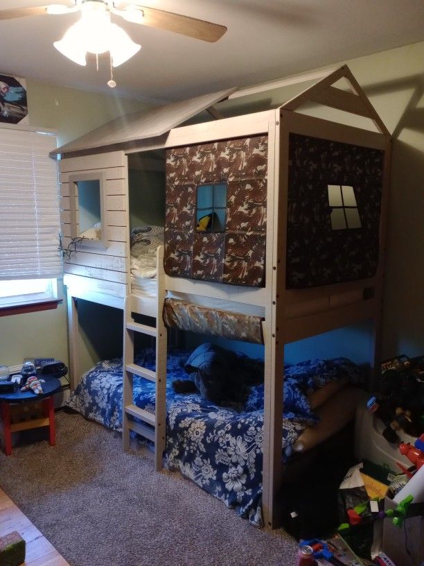 Twin Size Bunk Bed