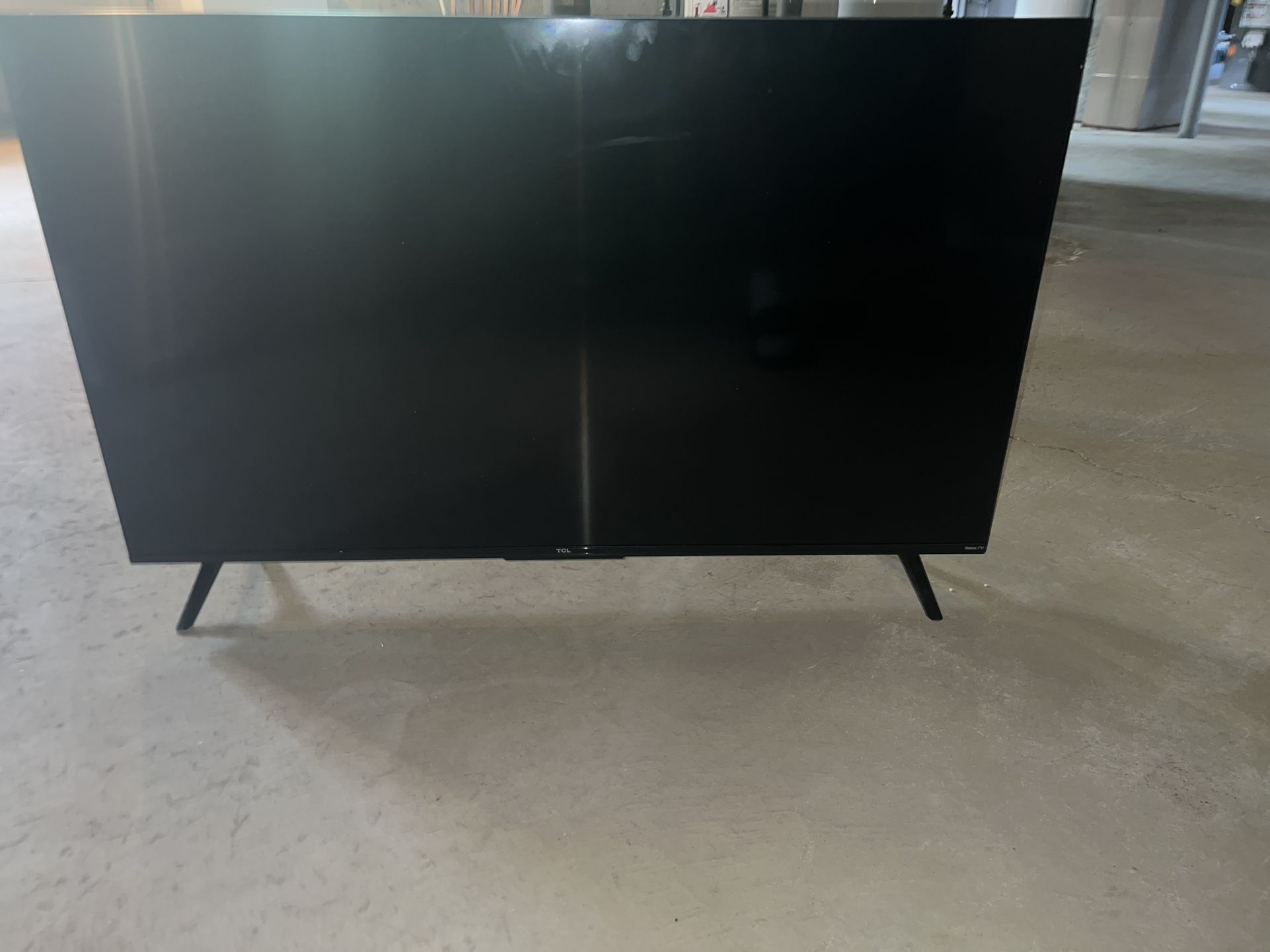 TCL 43” 4k
