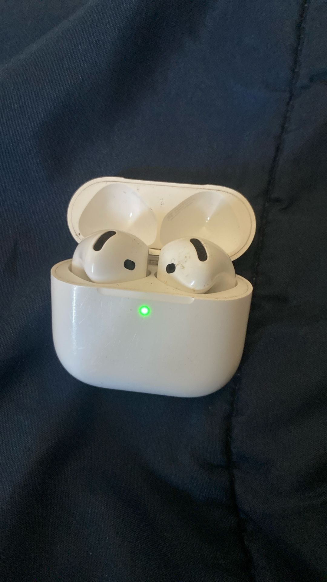 AirPods