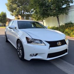 2014 Lexus GS350.    LOW MILES!!