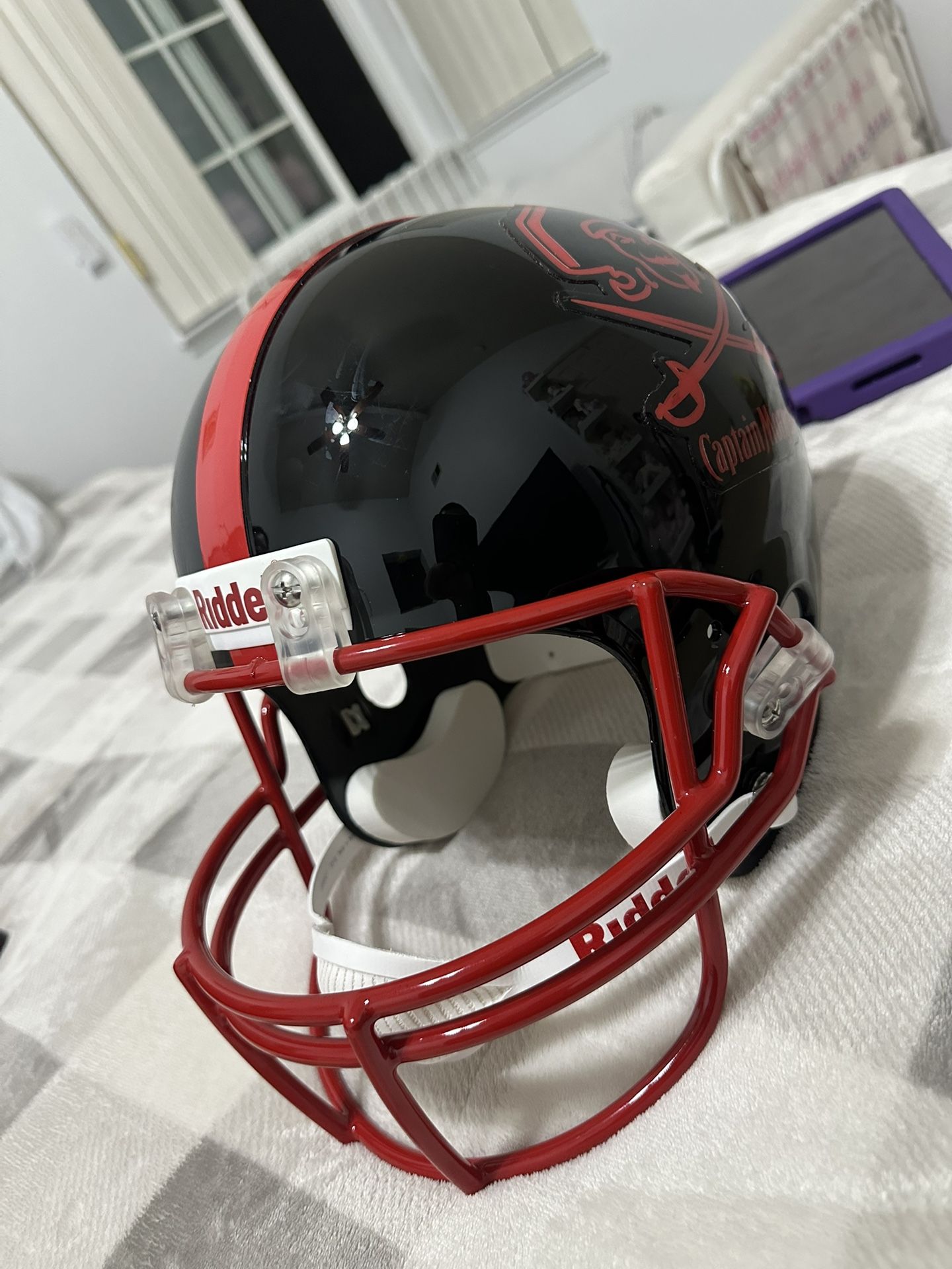 Helmet Riddell Captain Morgan
