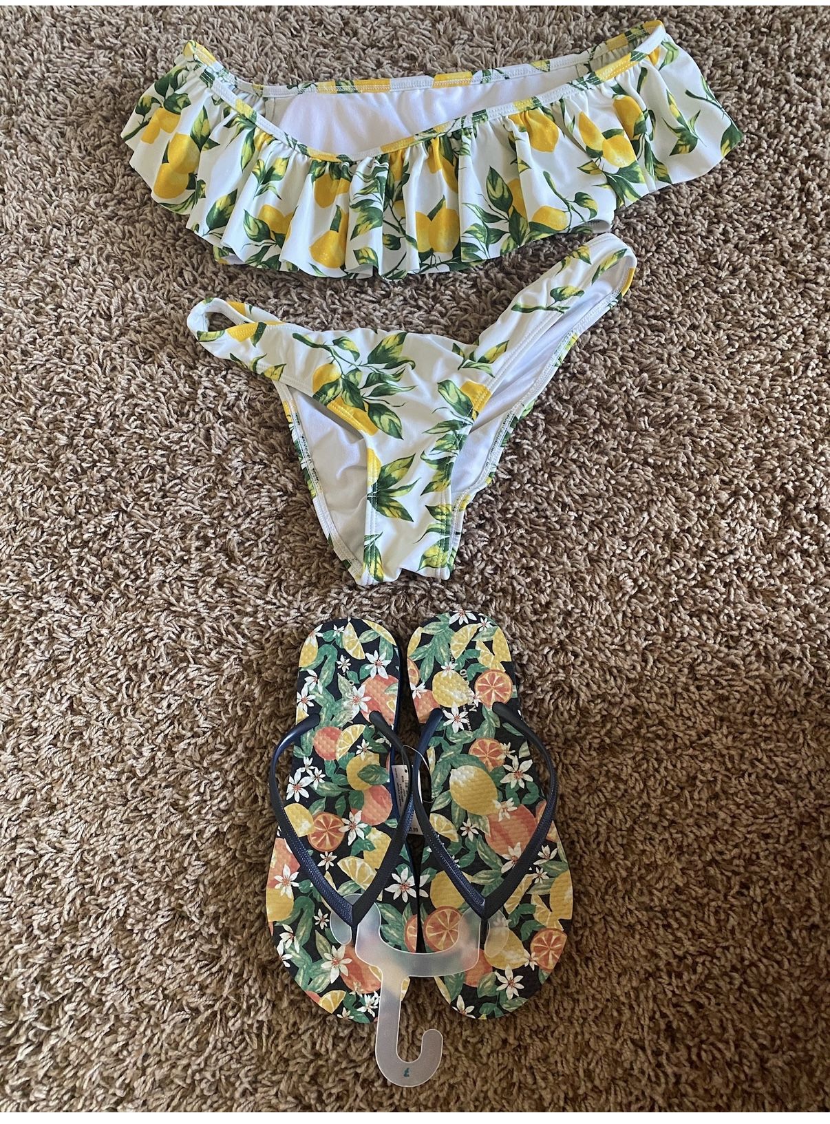 Cabana del Sol Bikini Swimsuit & Flip Flops Lemon theme