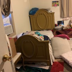 Twin Size Heavy Duty And Good Quality Bed Frame With Head And Foot Board 