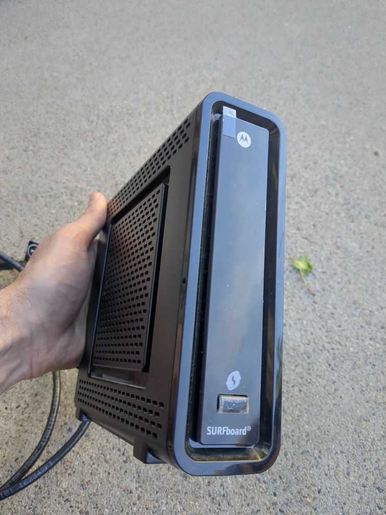 Motorola Surfboard Router/ Modem