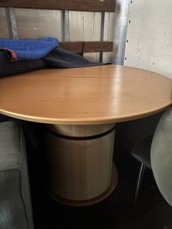 Mesa De Comedor Con Sillas 2 Cuadros Colchon Con Base