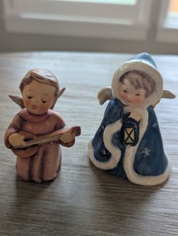 Two Goebel Hummel's Angels- Germany🎁