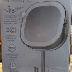 Brand New Halo Conair Light 