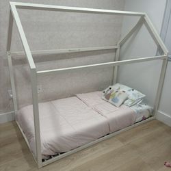 Twin Metal Canopy Bed