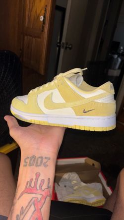WMNS NIKE DUNK LOW SAIL/SOFT YELLOW-WHITE VOILE/BLANC/JAUNE DOUX