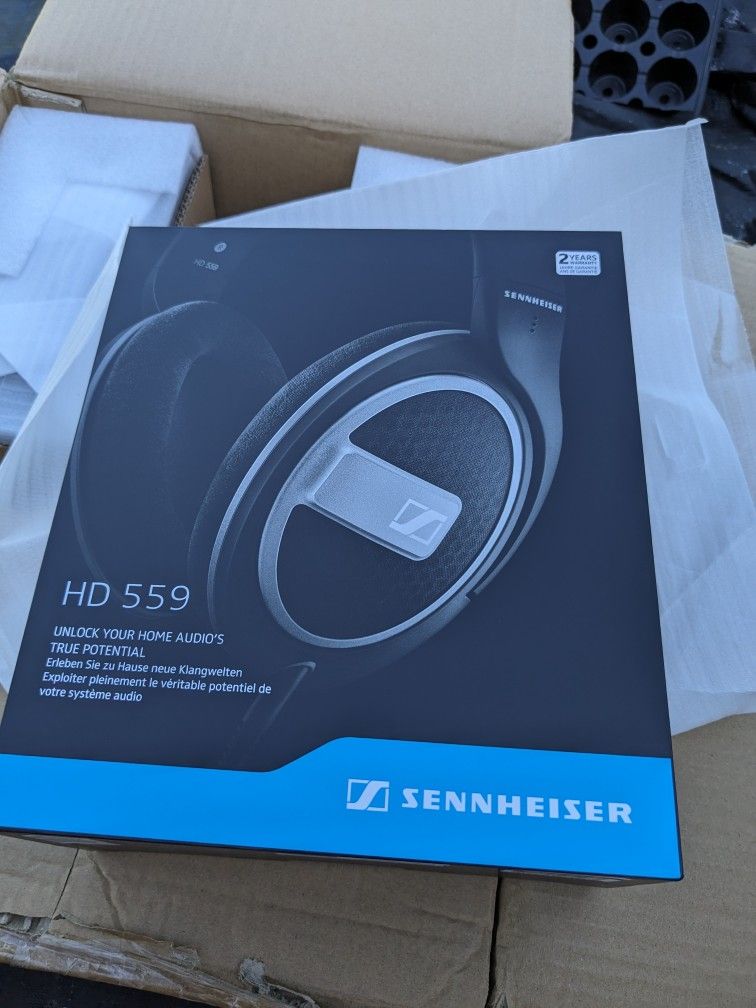 Sennheiser HD 559 Brand New In Box HiFi Headphones Gaming Music Movies Wired Audiophile Open Back