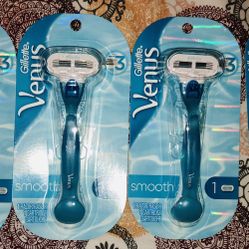 Gillette Venus Smooth Women's Razor Handle and 1 Blade Refill