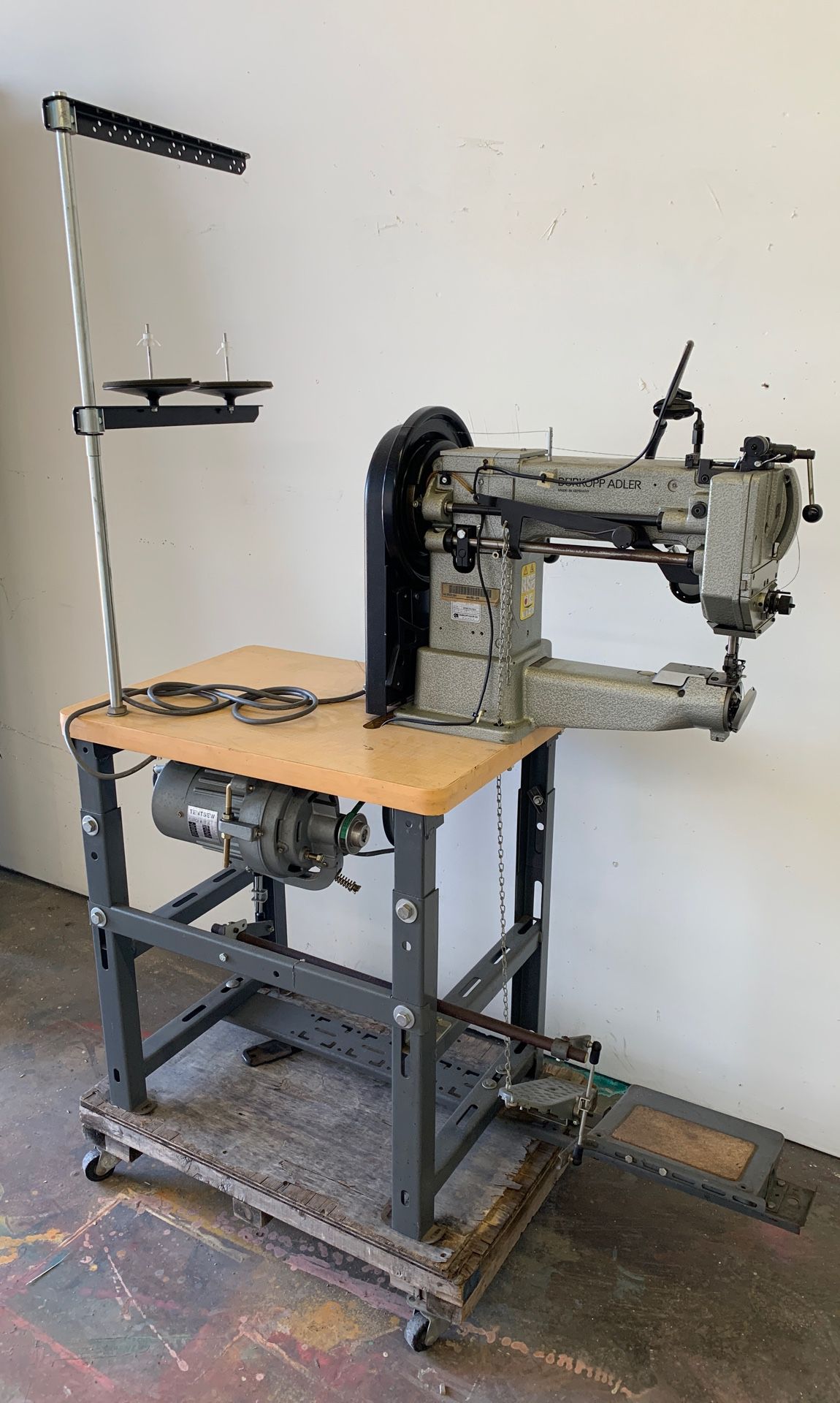 Durkopp Adler 205-370 ultra heavy duty sewing machine