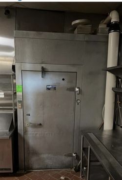 Walk In Cooler