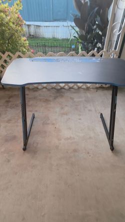 Z-Shaped Computer/Gaming Desk