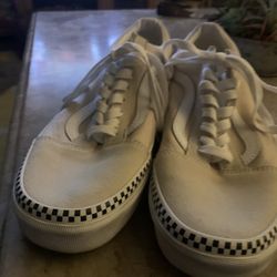 Like New Men’s Size 8 Women’s 91/2 Vans