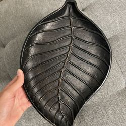 Leaf Shaped Jewelry/key Holder  