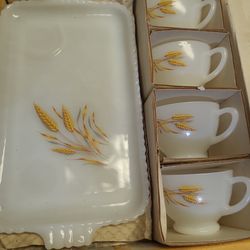 Anchor Hocking wheat snack set