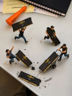 RAM 4x4GB (16GB Total) DDR4 21300 (2666MHz)