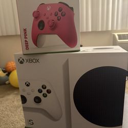 Xbox S Series 512 GB/ With Extra Pink Controller