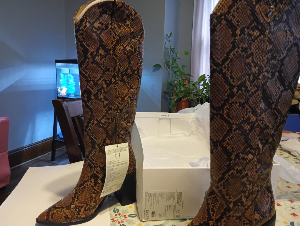 Ladies Boots