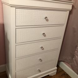 NEW  DRAWER 