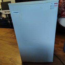 Mini Refrigerator 