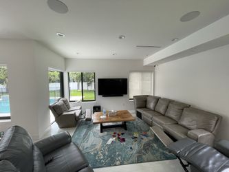 Premium Leather Six Seater Sofa - Get This Steal!