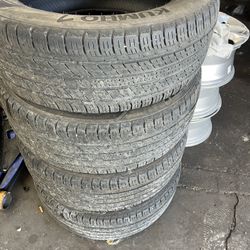 235/55/19 Kumho Crugen 