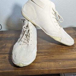 DAGY Men's Chukka Boots / Beige Suede Leather / Size 13.5/ 48