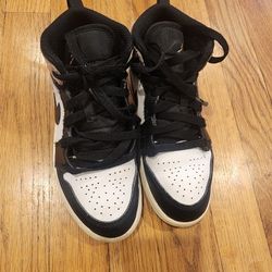 Nike AIR Jordan  Size 1.5
