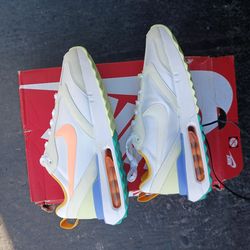 Nike W Air Max Dawn sz8.5