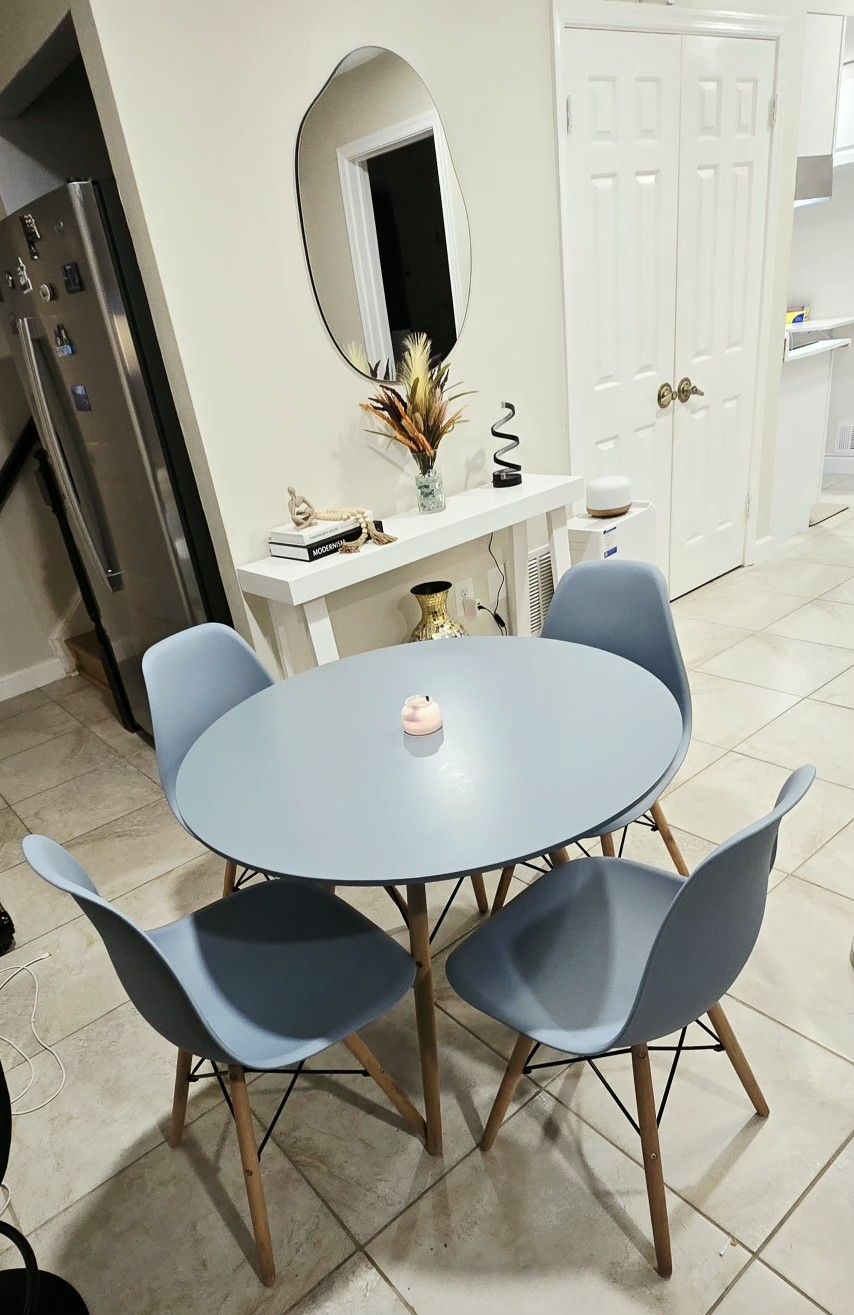 Dinning Table Set With 4 Chairs
