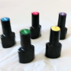 5 SOAK OFF GEL NAIL POLISHES