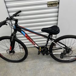 Mountain Bike - Lightly Used 