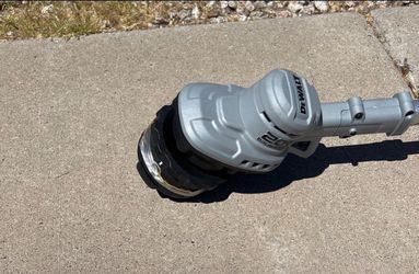 New 20V DeWalt Line Trimmer (Tool Only)