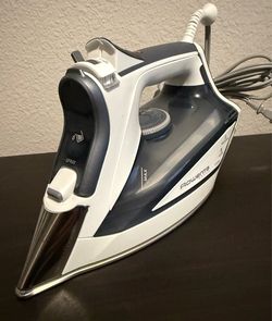 Rowenta Focus Excel Steam Iron German Made, Anti-Drip 1725 W, Blue