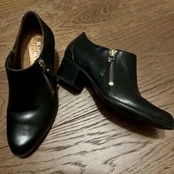 Naturalizer N5 Comfort Women's Leather Black Heel Boot, size 4.5M