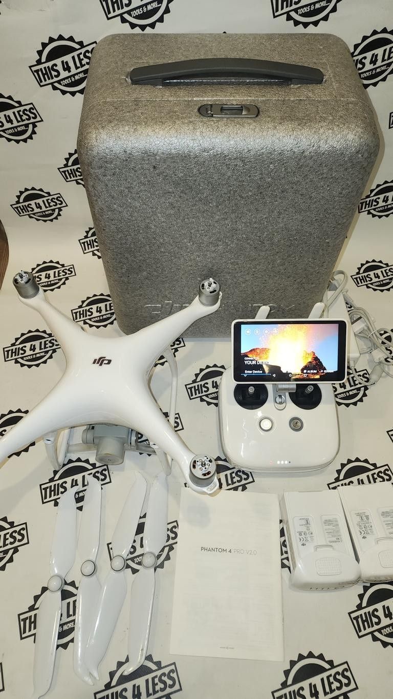 DJI Phantom 4 Pro V2.0 Drone w/ 2 Batteries+controll