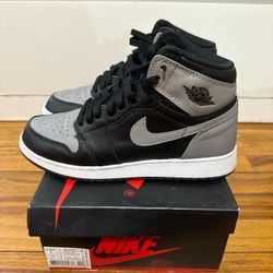 Shadow Jordan 1’s