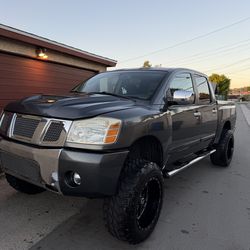 2005 Nissan Titan
