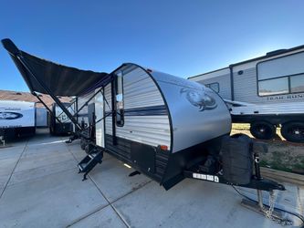 2020 GREYWOLF LUXURY LIMITED ๐ ๐