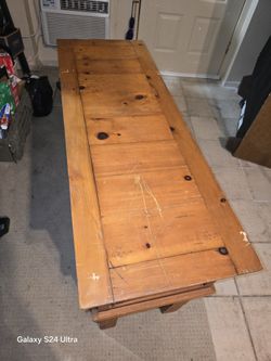 Coffee Table W/ Drawers