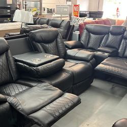 Sofá And Loveseat Black $2085