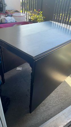 Drop leaf table